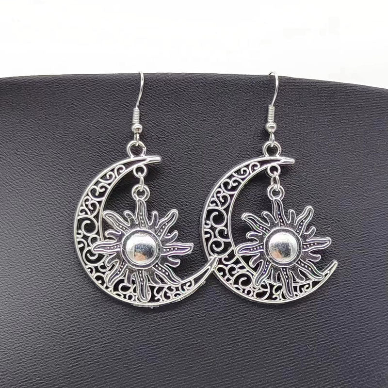 Pendientes de sol de luna ahuecados de moda