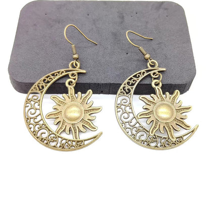 Pendientes de sol de luna ahuecados de moda