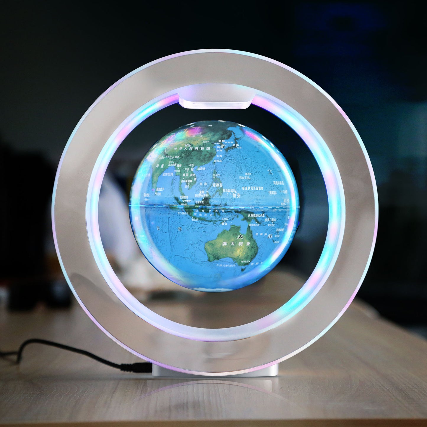 Magnetic levitation O-shaped globe