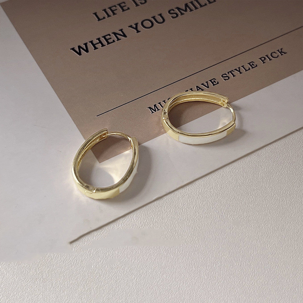 High-grade Oval Oil Dripping Broken Shell Ear Clip Female