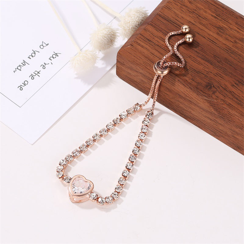 Pulsera de encaje con correa femenina de diamantes de imitación simples de circonita con corazón amoroso