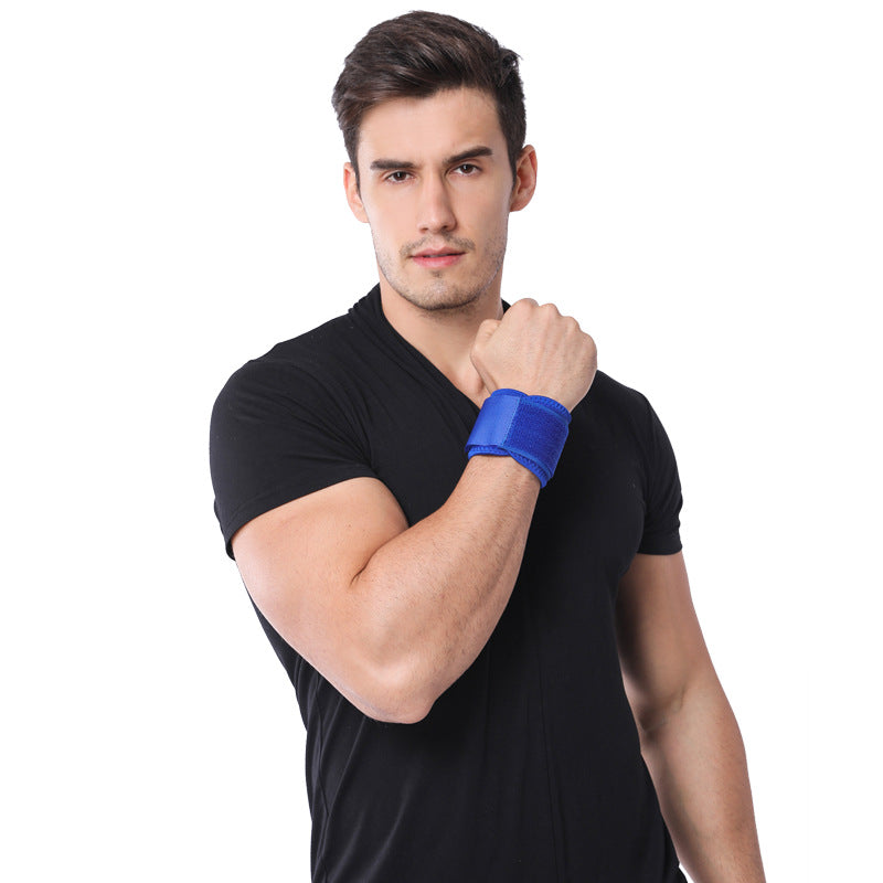 Strap adjustable sports wrist