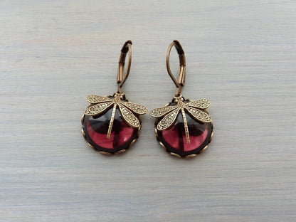 Joyería de moda Pendientes de patrón de libélula vintage Piedra lunar apenada