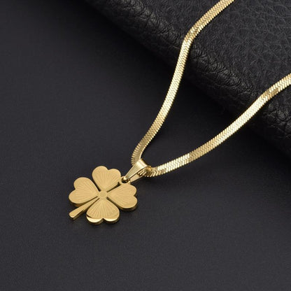 Diamond Hollow Pattern Love Clover Necklace