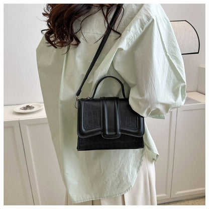 Trendy Personalized, Stylish And Simple Temperament Commute Handbag